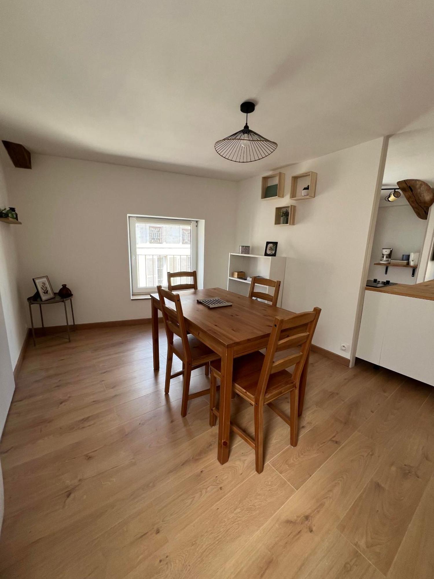 Chez Lucie&Pierre Appartement Relaxant - Centre Ville Verdun - Gere Par Prestazen'Services ภายนอก รูปภาพ